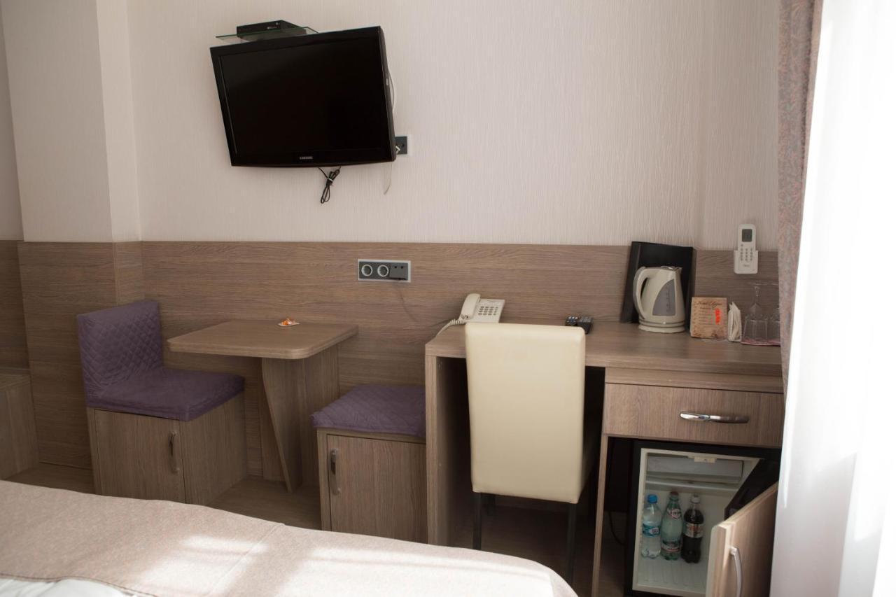 Mini Elegant Hotel Kiev Luaran gambar