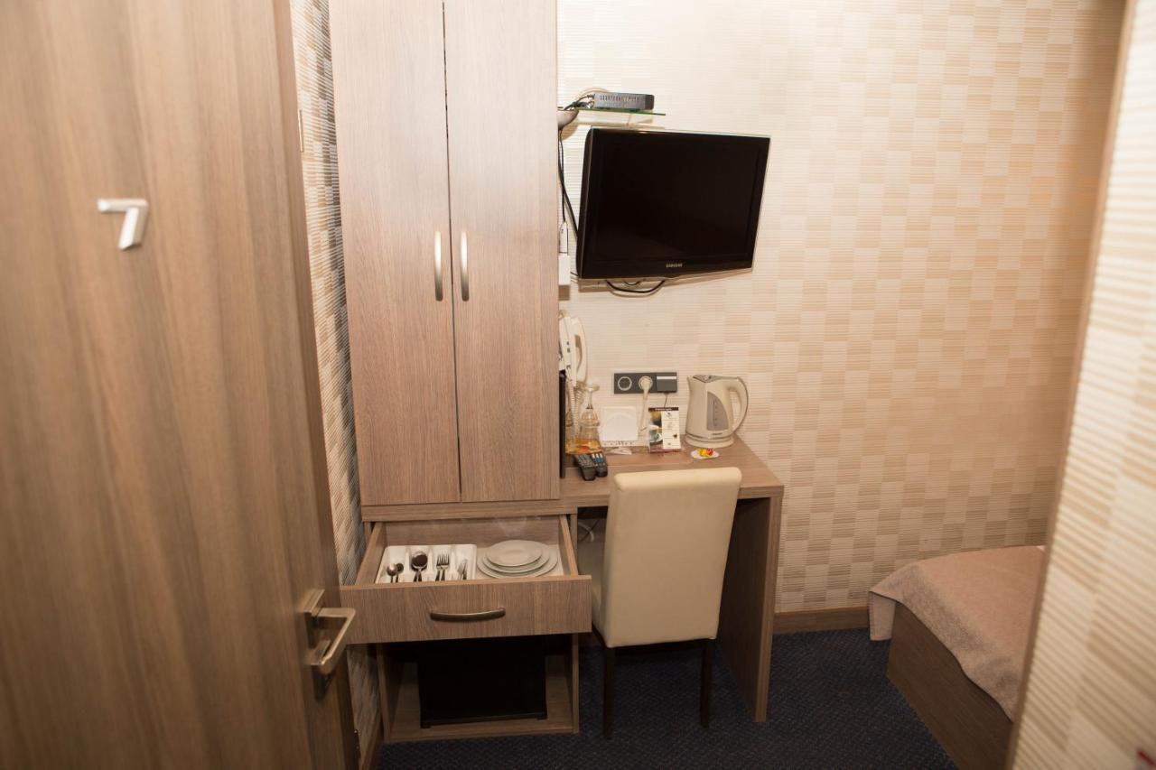 Mini Elegant Hotel Kiev Luaran gambar