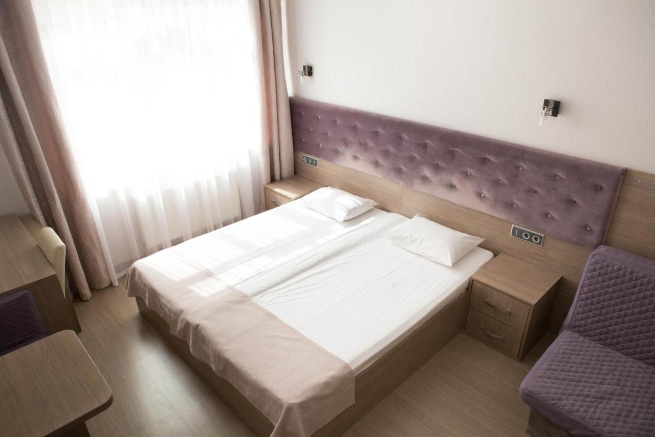 Mini Elegant Hotel Kiev Luaran gambar